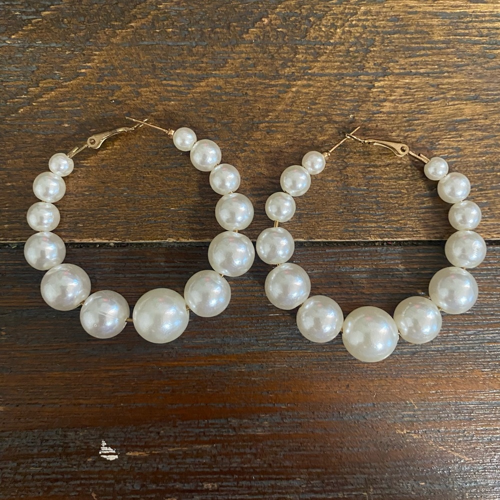 Pearl hoops